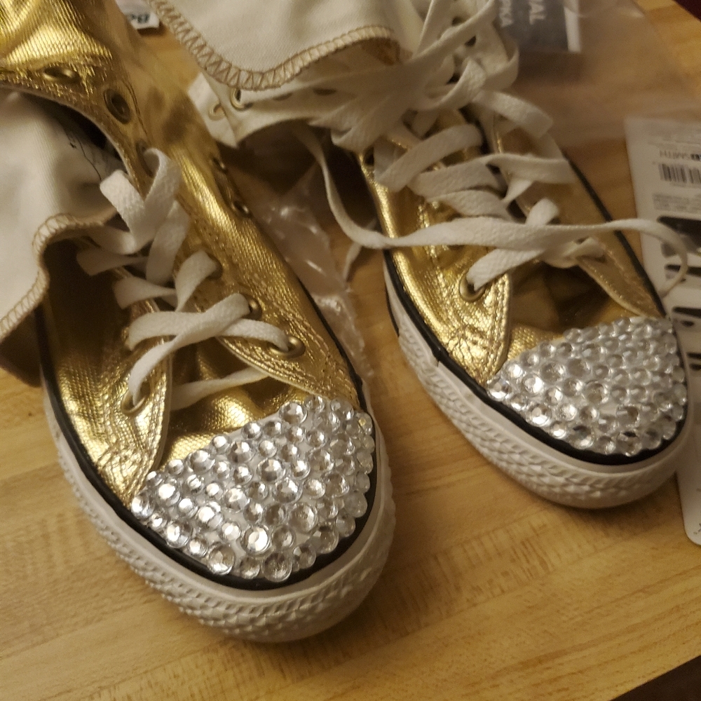 Gold Size 7 Bling Convers